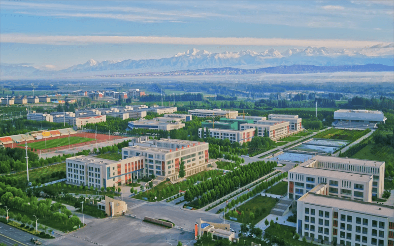 新疆理工学院